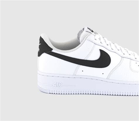 Nike Air Force 1 trainer